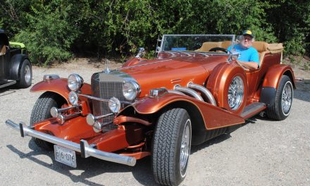 Oliver’s Ken Byers shows off Excalibur at Ye Olde Welcome Inn Show N’ Shine Sunday