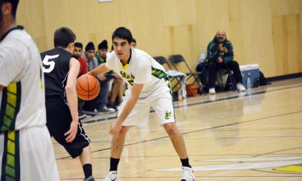 Hornets defeat Coyotes, face Summerland in finals tonight