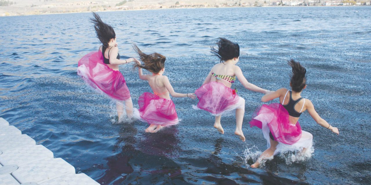 Osoyoos teenagers take up challenge to jump into frozen lake as part of online phenomenon