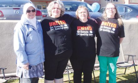 More than 120 unionized workers at Mariposa Gardens still looking for improved contract from management