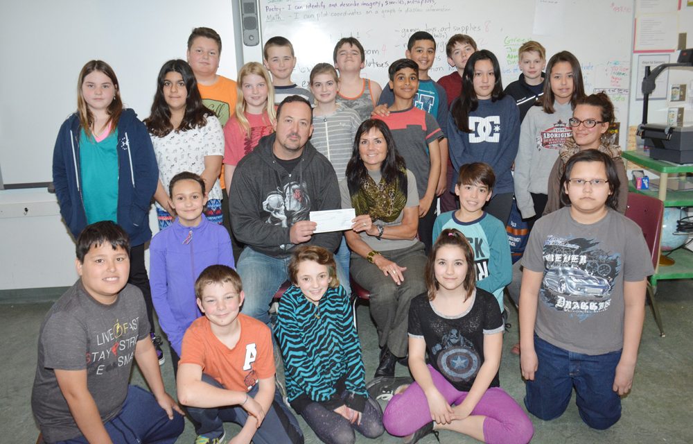 Tuc-el-Nuit students help poor orphans