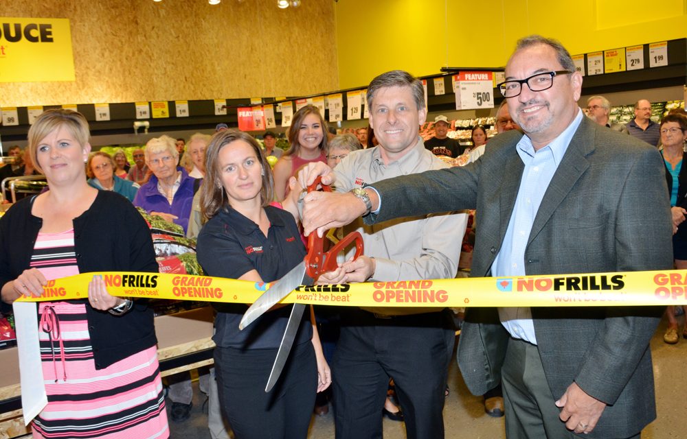 NoFrills draws a crowd at grand opening