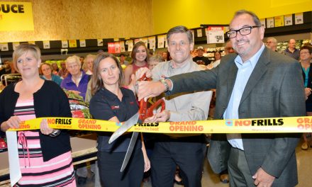 NoFrills draws a crowd at grand opening