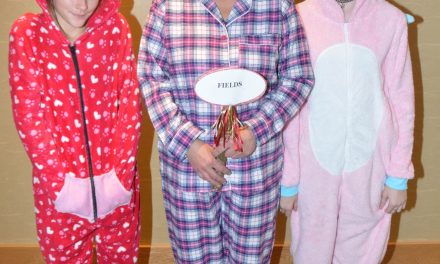 Osoyoos Soroptimists host ‘Step Into Christmas’ fashion show