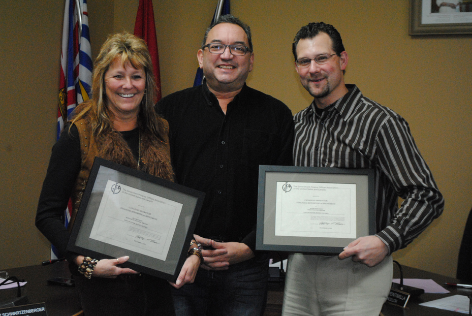 Town of Oliver wins prestigious financial award