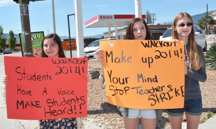 Students risk detention to protest teachers’ strike
