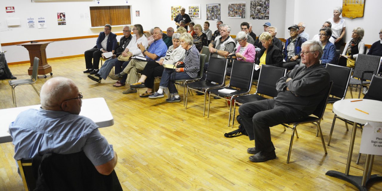 Rezoning for duplex on Tucelnuit Lake narrowly approved