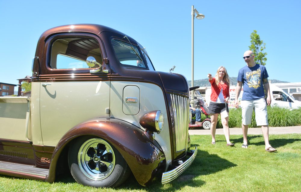 Vintage car lovers flock to Cactus Jalopies