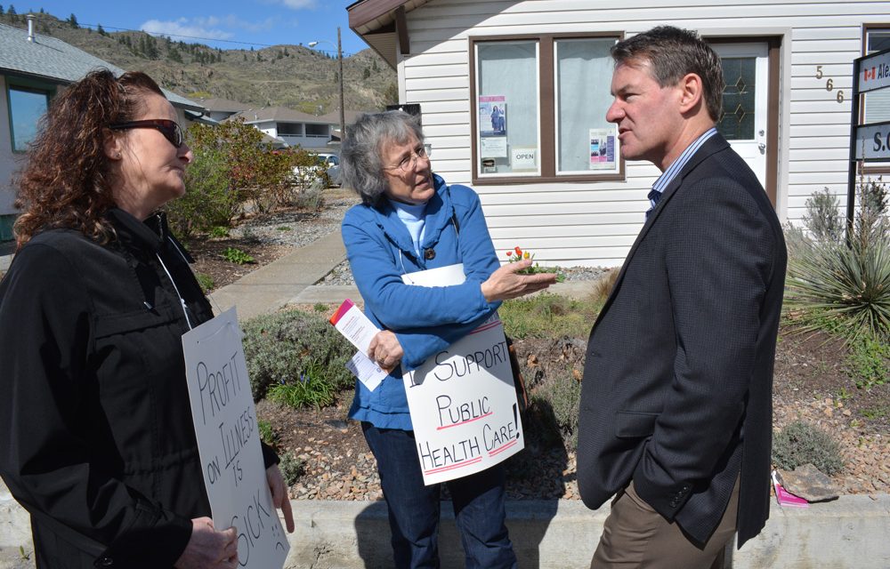 Health care cuts worry residents at Oliver rally