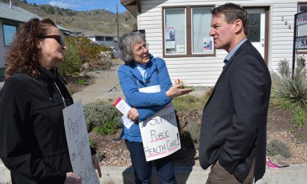 Health care cuts worry residents at Oliver rally