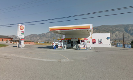Osoyoos gas station closing convenience store to foot traffic