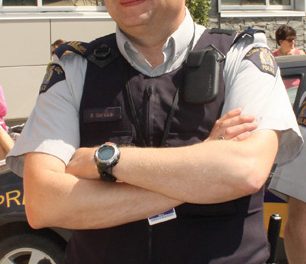 Oliver welcomes new RCMP members