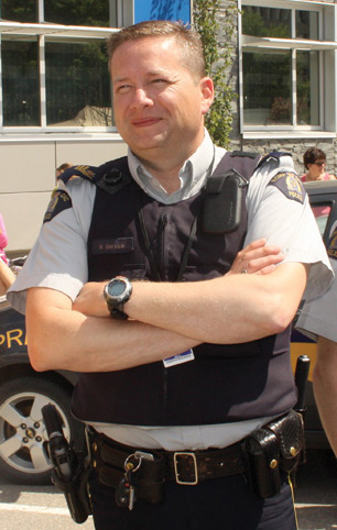 Oliver welcomes new RCMP members