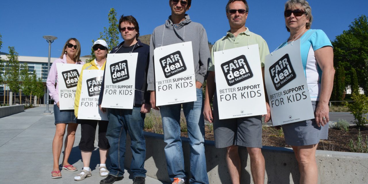 Oliver school teachers take to the picket lines