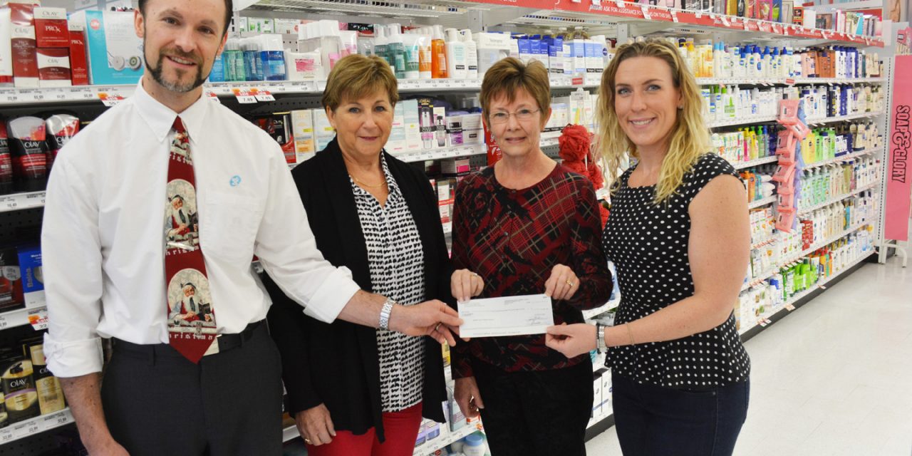 Shoppers’ Tree of Life funds donated to Desert Valley Hospice Society