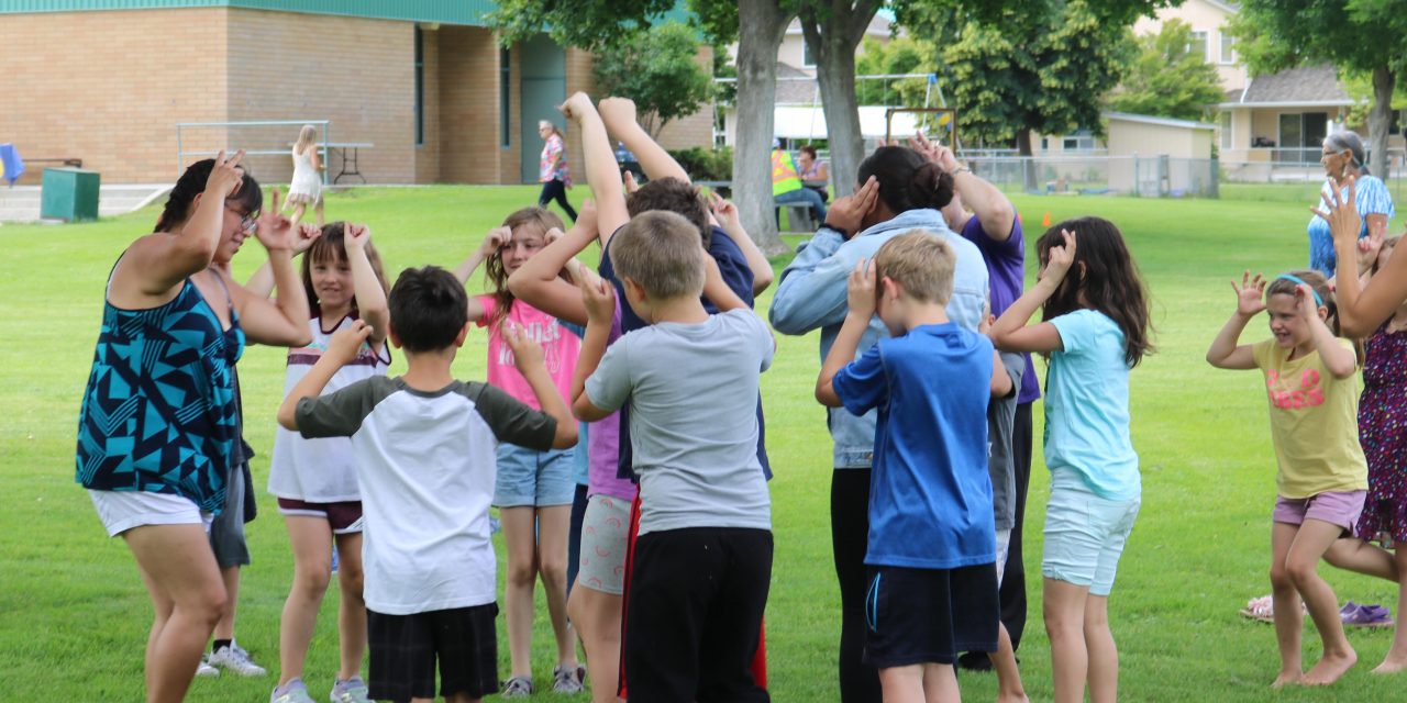 Photos: Students celebrate National Indigenous Day with dance