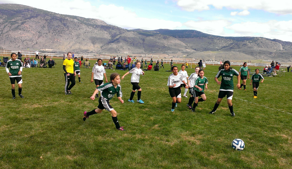 The chase – soccer style