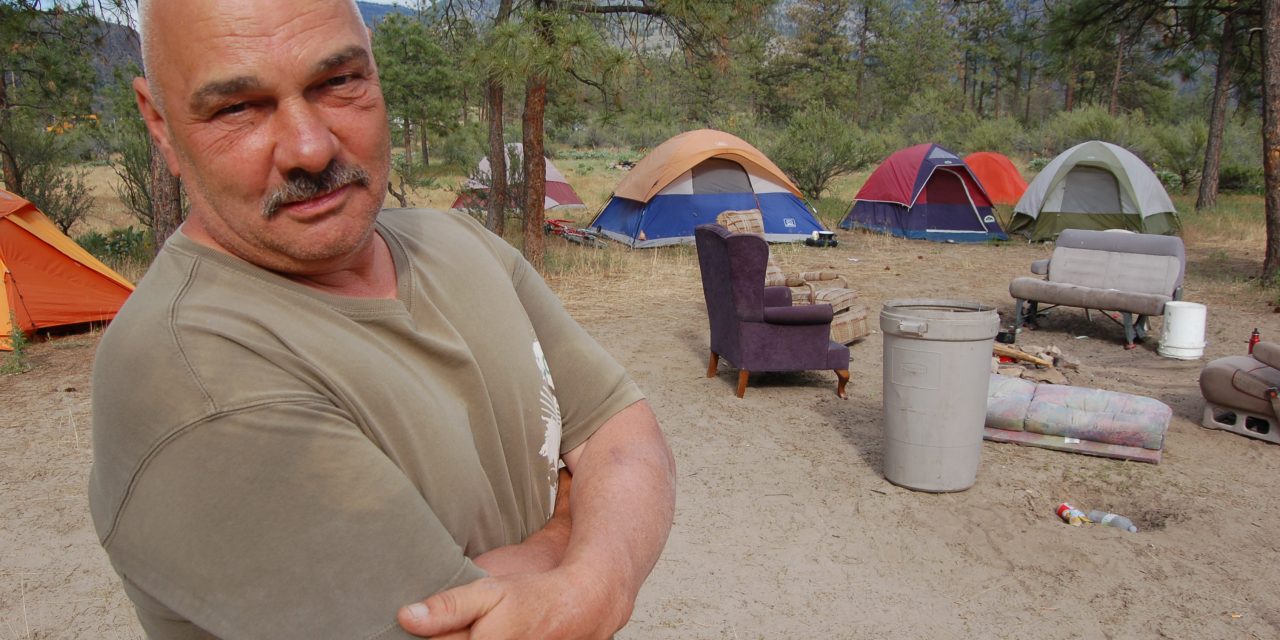 Maligned picker’s camp looking for support