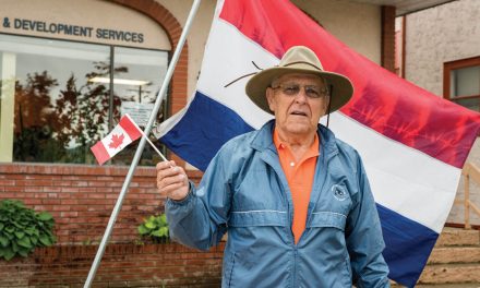 Osoyoos man from Holland honours Canadians who helped liberate his country 70 years ago