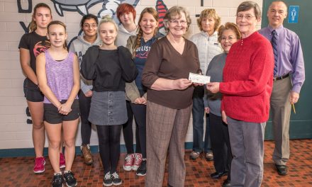 Beta Sigma Phi donates to OSS Band Club
