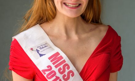 Young Osoyoos woman using Miss Canada Petite pageant to represent those with rare diseases