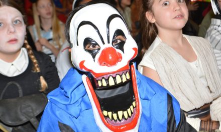 Oliver Elementary hosts Halloween/Diwali assembly