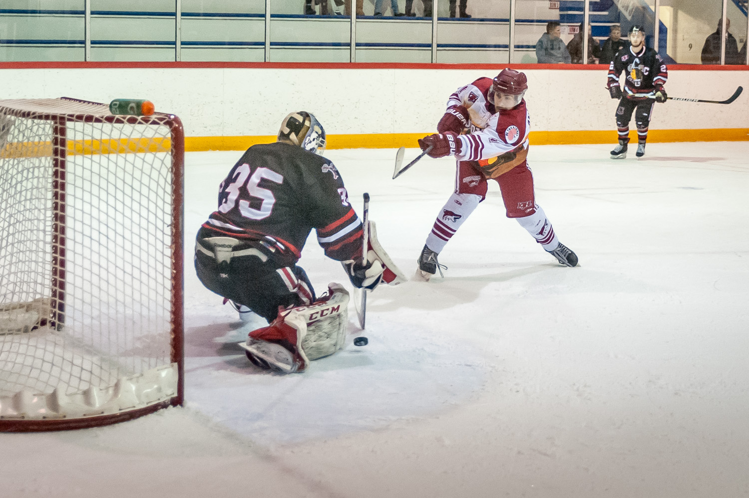 Coyote Brock Anderson goes one to one with Kelowna goalie Tyler O'Donnell in the dying seconds of Saturday's game. He didn't score, but by then the score was 4-1 for the Coyotes. (Richard McGuire photo)
