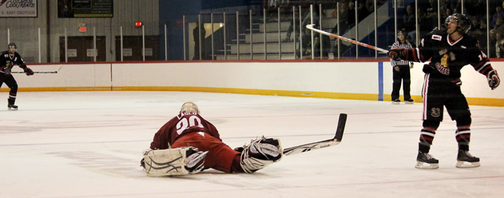 COYOTES WALLOP KELOWNA, LOSE TO PENTICTON