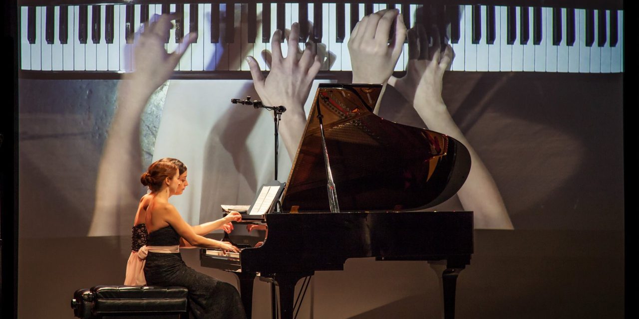 Watch 20 fingers fly at Duo Fortin-Poirier show