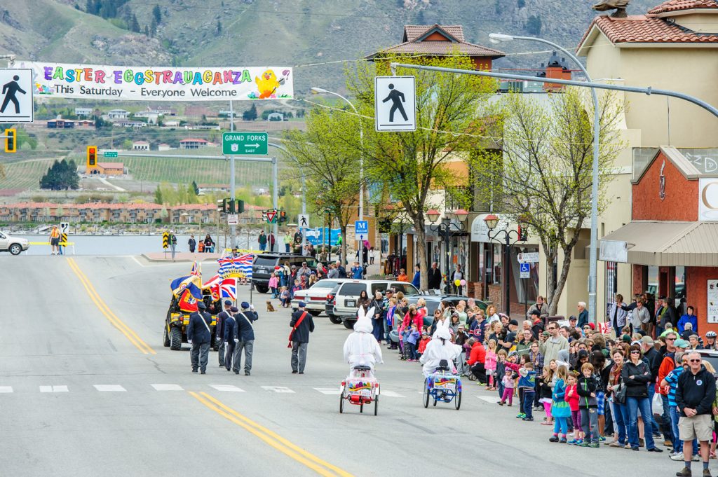 The Easter parade makes its way down Main Street in Osoyoos during Easter Eggstravaganza. (Richard McGuire photo)