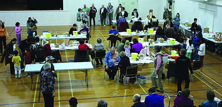 fluclinicnov20web Nearly 750 doses of the H1N1 vaccine were given out at a clinic at the Sonora Community Centre on Nov. 20. Photo by Paul Everest - Click on picture for larger image