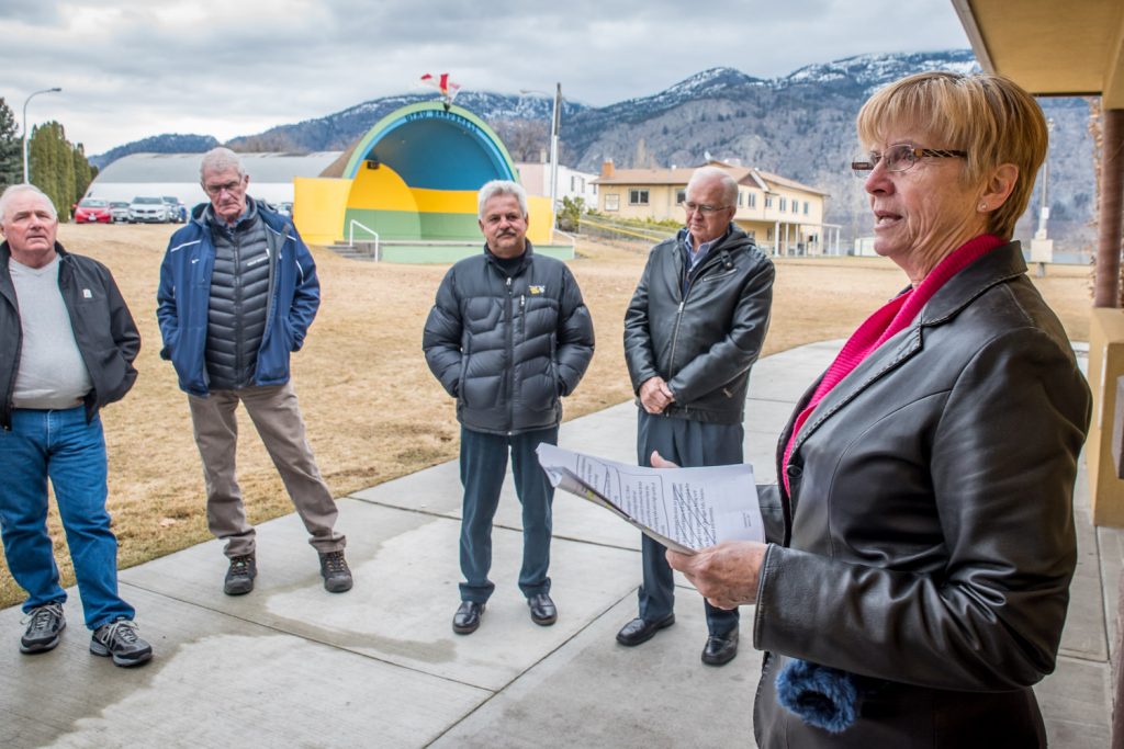 MLA Linda Larson (right) announced $433,000 in funding to Boundary-Similkameen municipalities on Friday for projects under the provincial government's Rural Dividend program. Municipal representatives from across the riding came to Gyro Park for the announcement. Osoyoos is getting $66,000 as partial funding for the extension of the pier at Gyro Park. (Richard McGuire photo)
