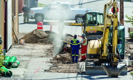 Natural gas line rupture shuts downtown most of Friday
