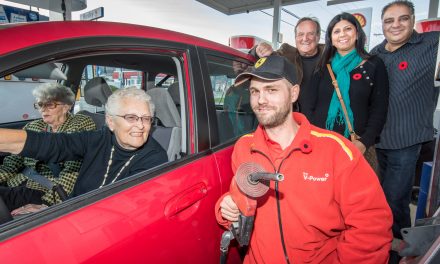 Seniors persuade Shell to offer full serve