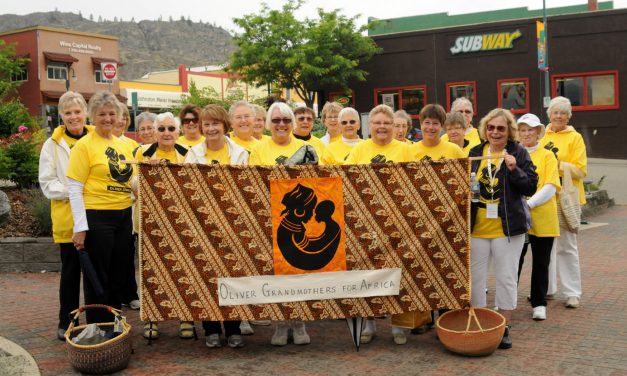 OKANAGAN GRANDMOTHERS HELP RAISE FUNDS FOR STRUGGLING GRANDMOTHERS IN AFRICA