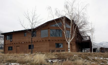 CORRECTIONS STAFF IMPRESSED BY PUBLIC RECEPTION TO ABORIGINAL OFFENDER HALFWAY HOUSE IN OSOYOOS