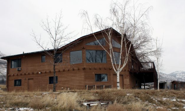CORRECTIONS STAFF IMPRESSED BY PUBLIC RECEPTION TO ABORIGINAL OFFENDER HALFWAY HOUSE IN OSOYOOS