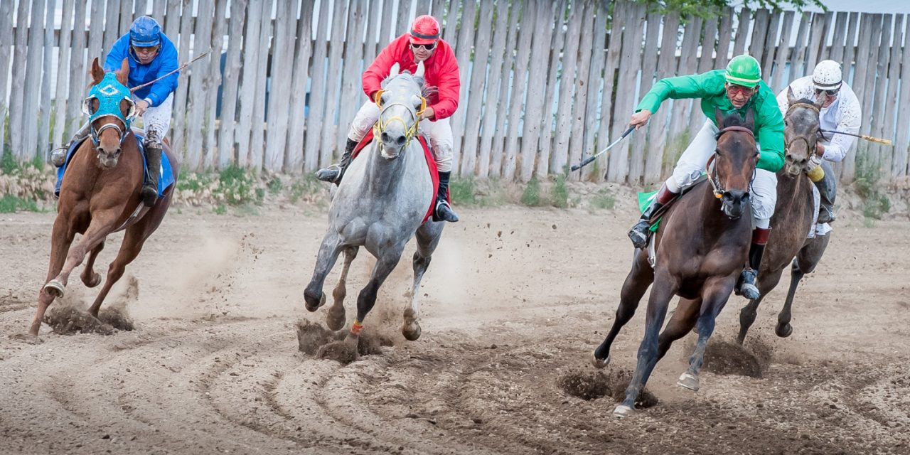 Saturday’s horse races cancelled at last minute as horses blocked by major fires in Washington