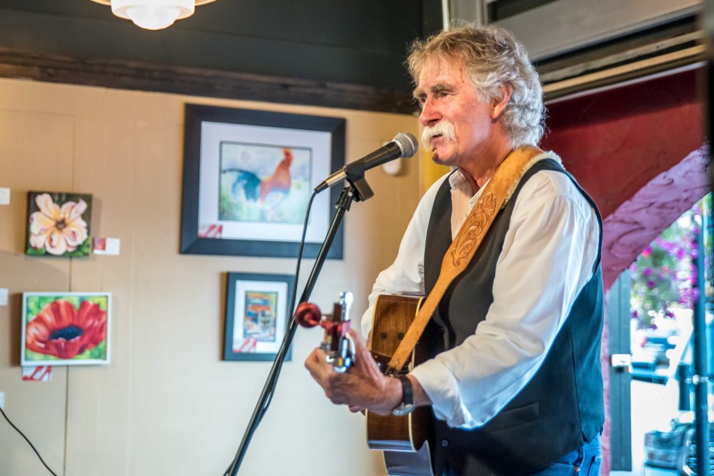 Gary Fjellgaard, an acclaimed Canadian country singer/songwriter performed at Jojo's Cafe in Osoyoos recently to a sell-out audience. Increasingly Jojo's has been holding live music concerts, while also supporting local visual artists. (Richard McGuire photo)