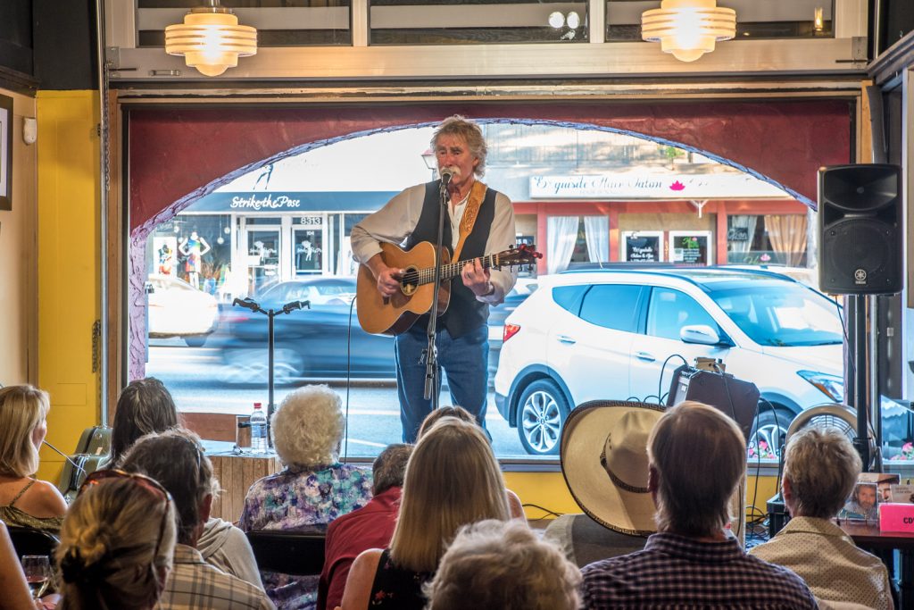 Gary Fjellgaard, an acclaimed Canadian country singer/songwriter performed at Jojo's Cafe in Osoyoos on Thursday night to a sell-out audience. Increasingly Jojo's has been holding live music concerts, while also supporting local visual artists. (Richard McGuire photo)