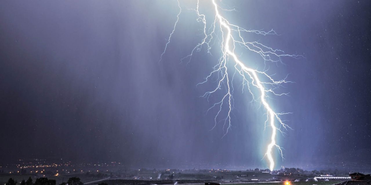 Lightning storm hits Osoyoos