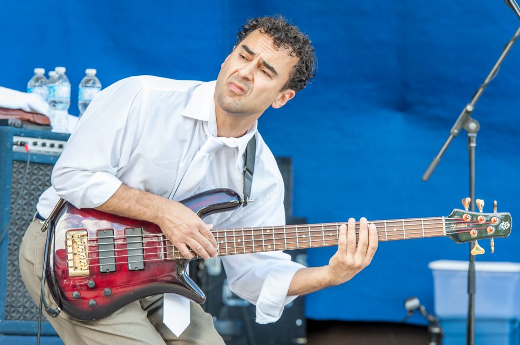 Uno Mas of Vancouver played a blend of jazz with influences of soul, reggae, blues and other styles Sunday afternoon at Desert Live. Shown is Dino DiNicolo on bass. (Richard McGuire photo)