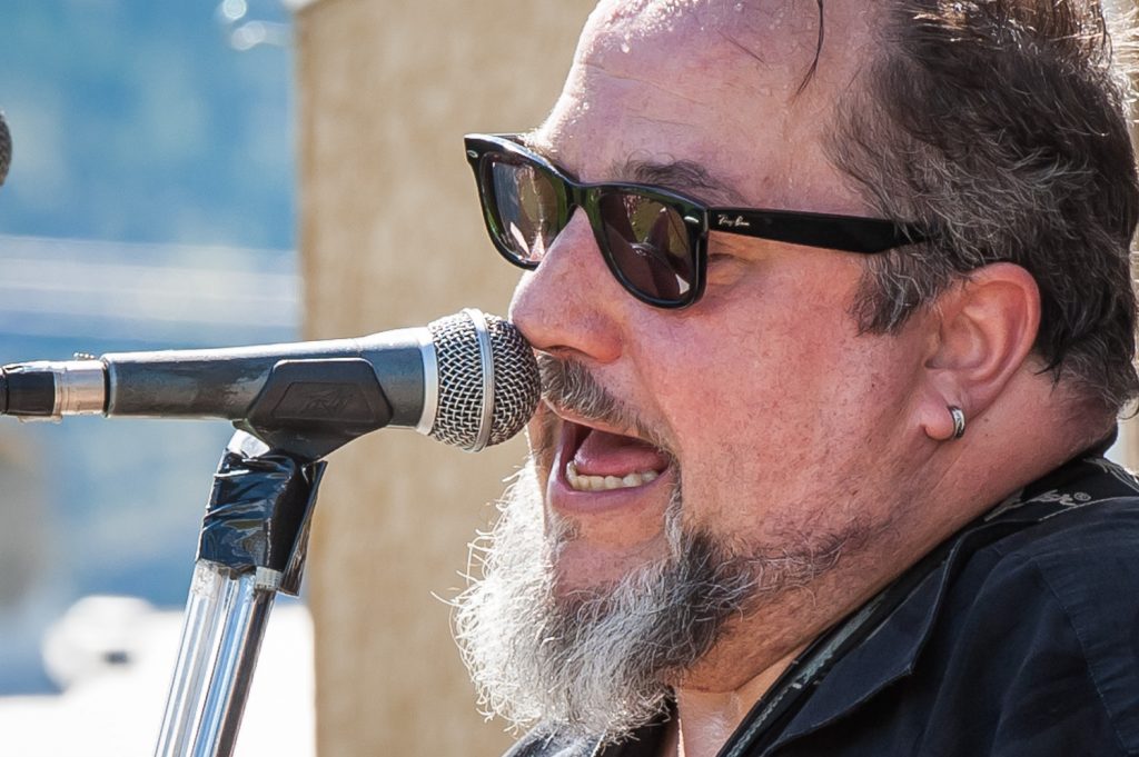 Poppa Dawg, of Kelowna, played a powerful show of electric blues Sunday afternoon at Desert Live. (Richard McGuire photo)