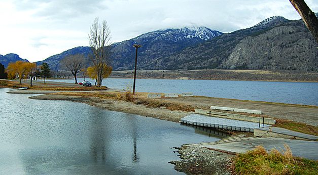 OSOYOOS LAKE WATER QUALITY SOCIETY WANTS MARINA PLANS ADJUSTED