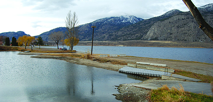marinaweb The Town of Osoyoos and developers of the Watermark Beach Resort are hoping to develop a marina at this site between Lions Park and the Lake Osoyoos Sailing Club facility. Photo by Laurena Weninger - Click on picture for larger image