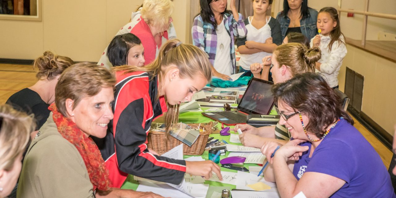Town holds mass registration for local groups