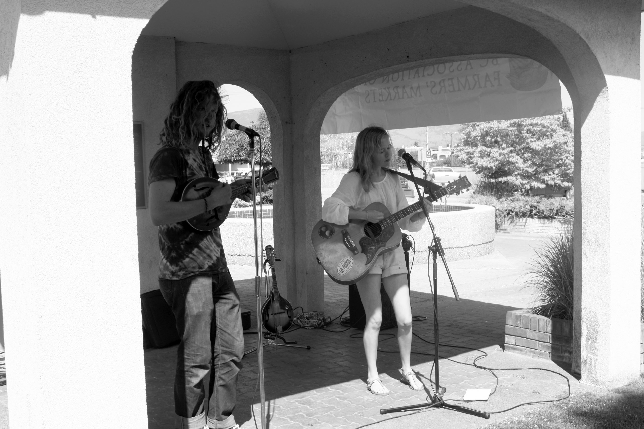 may-30-market-musicians1 may-30-market-musicians1