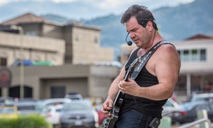 Steve Hillis kicks off new  season of Music in the Park