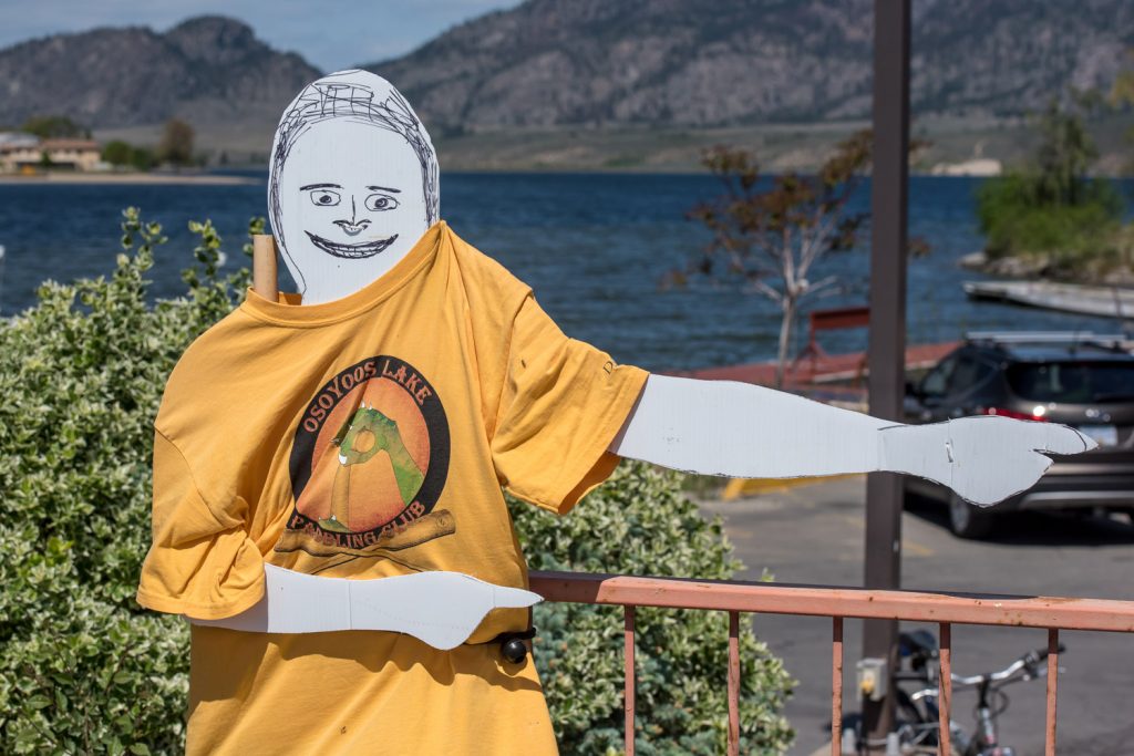 A cut-out figure points the way to an event on Saturday to recruit new members for the Osoyoos Lake Paddling Club's dragonboat team. (Richard McGuire photo)