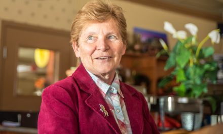 Once a pioneering female jockey, Paddy Head now focused on success of Desert Park